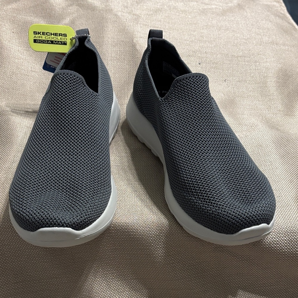 Skechers Go Walk Max Gen5 Sneaker